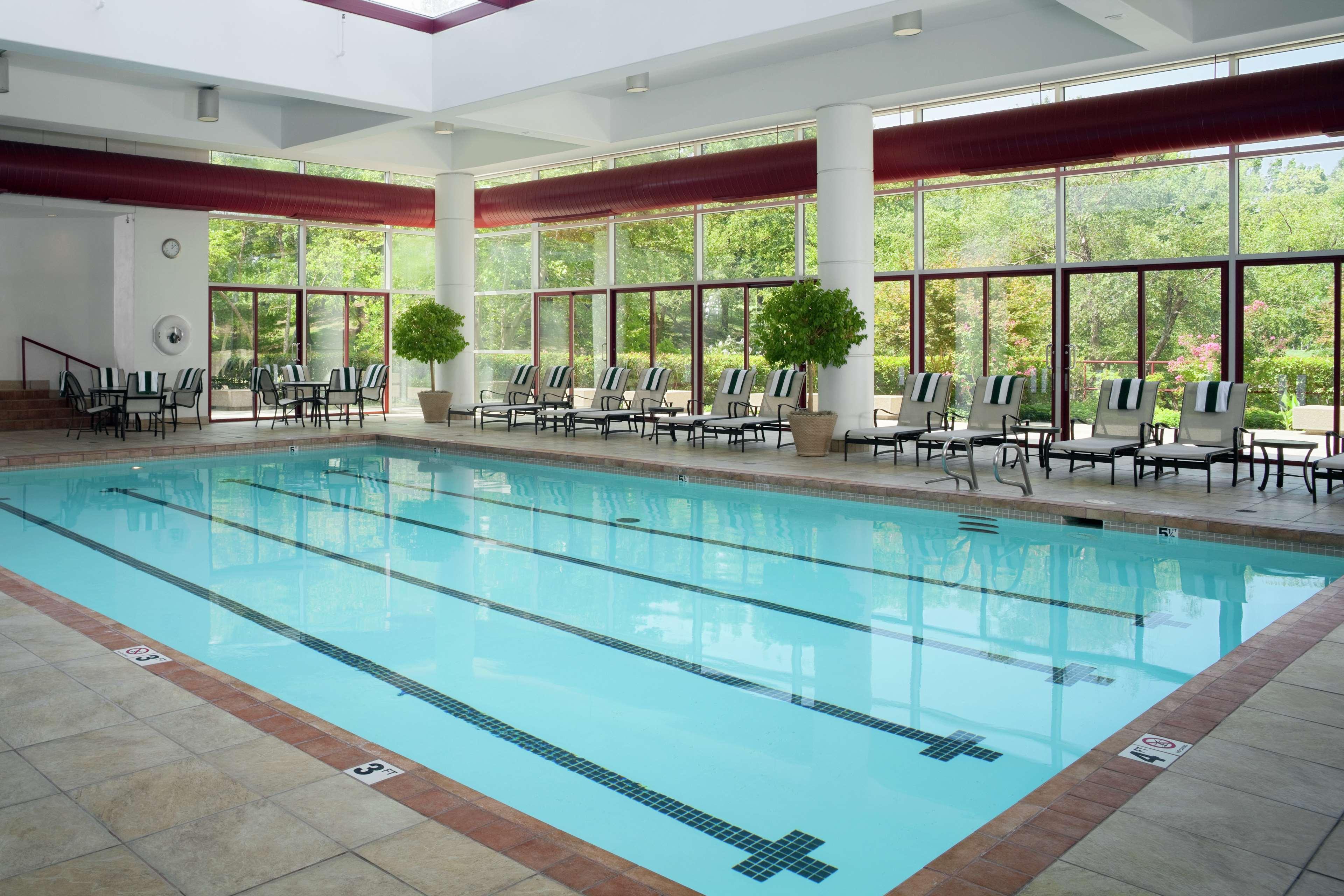 Doubletree By Hilton Tulsa At Warren Place Съоръжения снимка