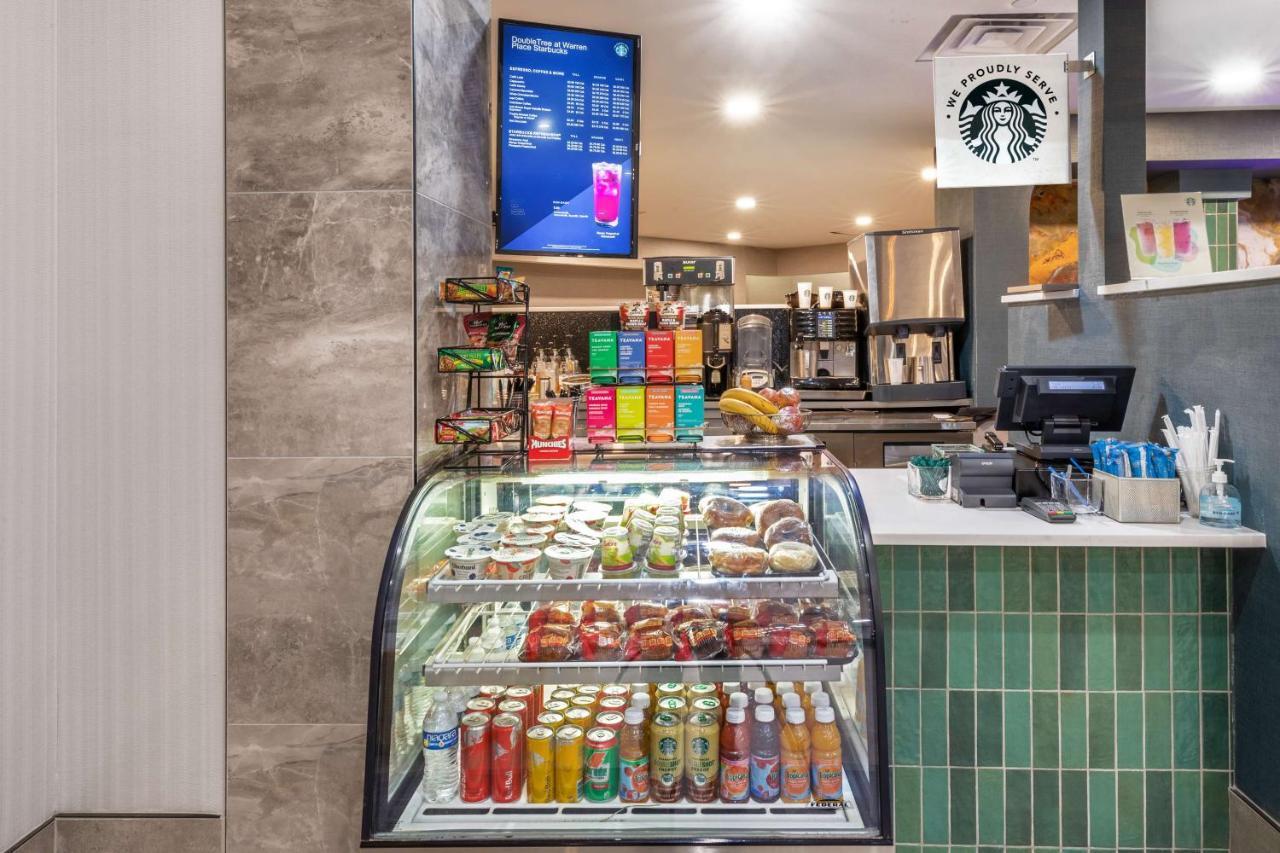 Doubletree By Hilton Tulsa At Warren Place Екстериор снимка