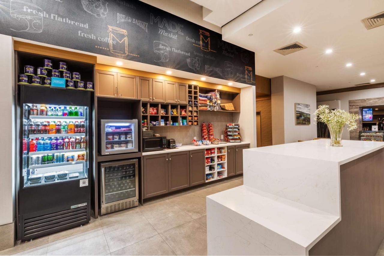 Doubletree By Hilton Tulsa At Warren Place Екстериор снимка