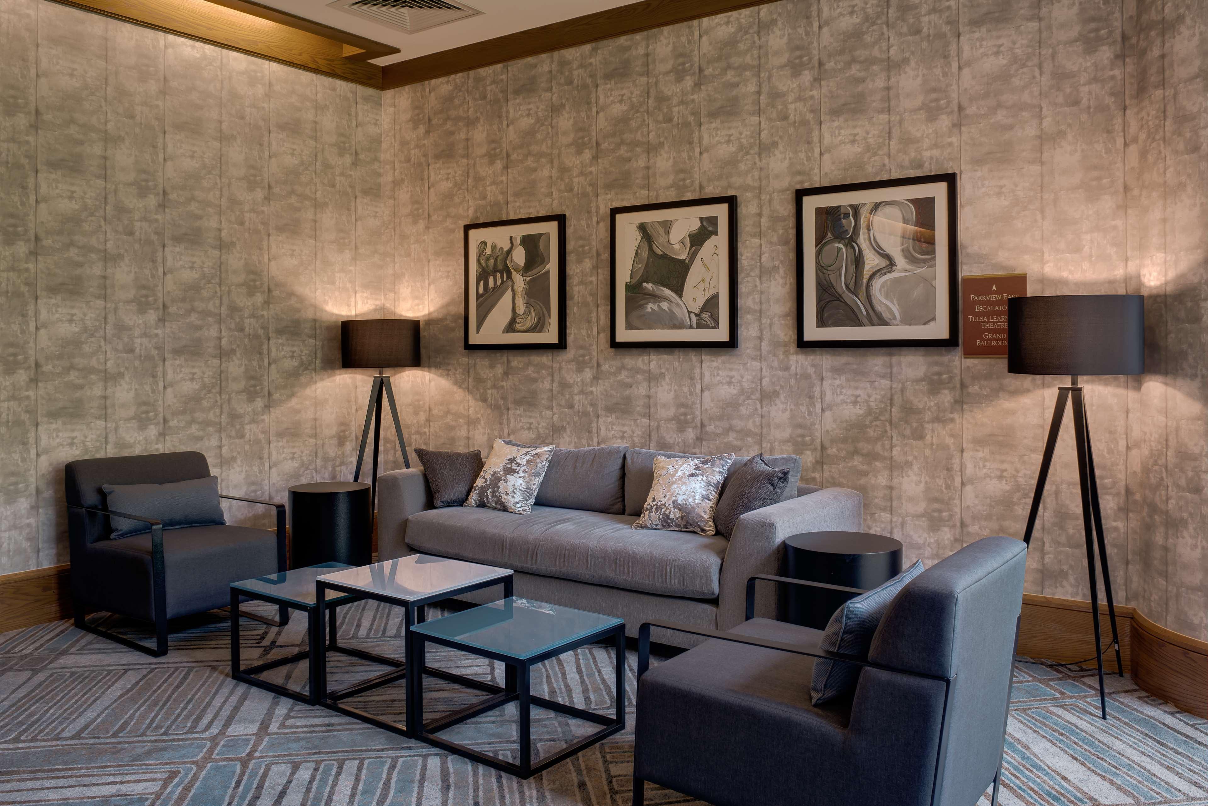 Doubletree By Hilton Tulsa At Warren Place Екстериор снимка