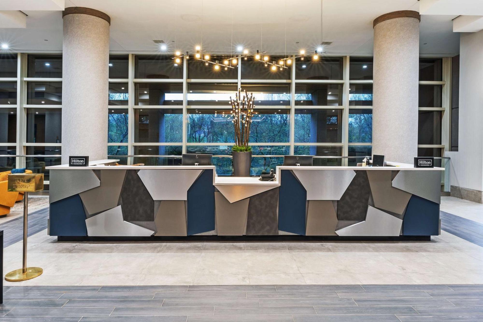 Doubletree By Hilton Tulsa At Warren Place Екстериор снимка
